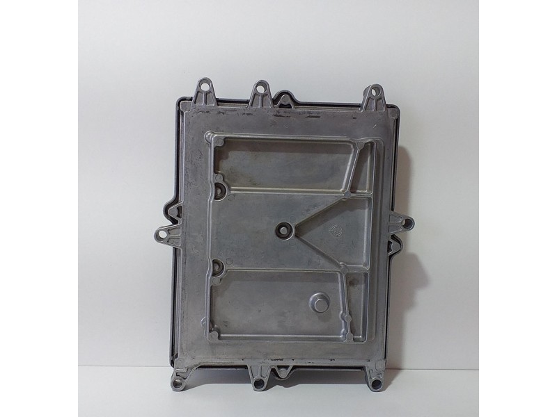 Recambio de centralita motor uce para iveco eurocargo 05.03  5.9 diesel referencia OEM IAM 4898111 73156 R