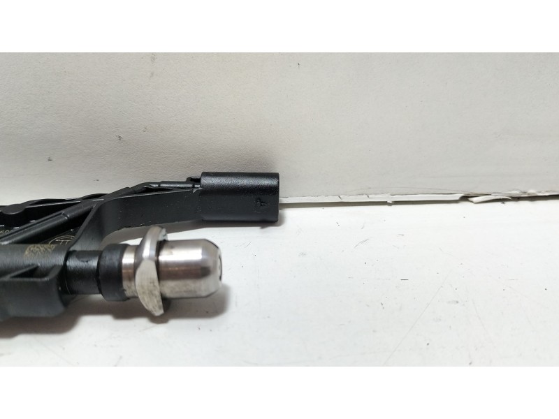 Recambio de inyector para mini mini (f56) cooper d referencia OEM IAM 0261500484  