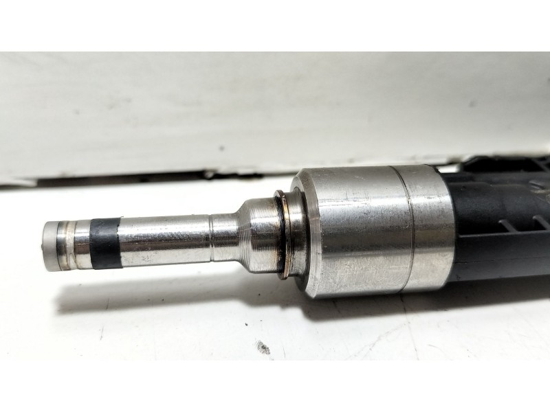 Recambio de inyector para mini mini (f56) cooper d referencia OEM IAM 0261500484  