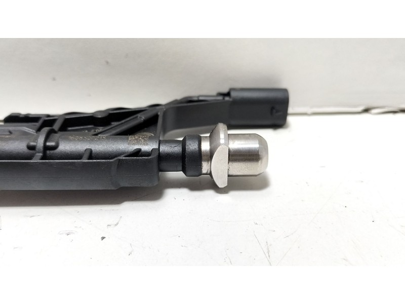 Recambio de inyector para mini mini (f56) cooper d referencia OEM IAM 0261500484  