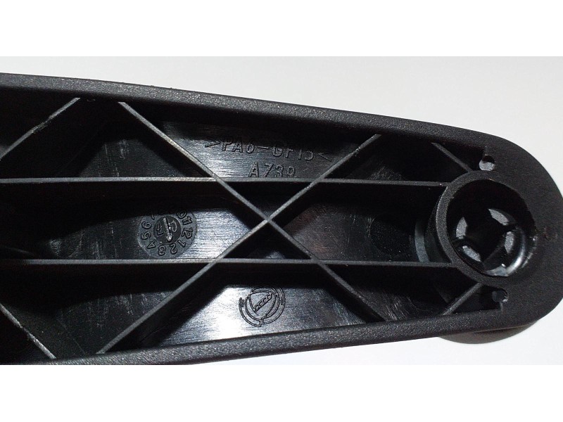 Recambio de maneta elevalunas trasera izquierda para fiat grande punto (199) 1.3 16v multijet active (66kw) (01.2007) referencia