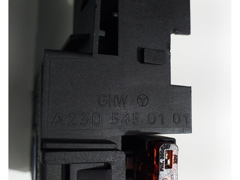 Recambio de caja reles / fusibles para mercedes-benz clase sl (w230) roadster 500 (230.475) referencia OEM IAM A2305450101 50917