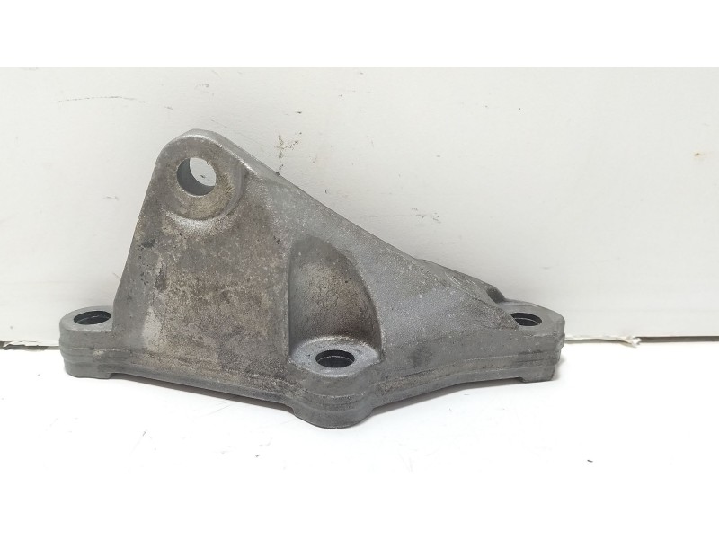 Recambio de soporte motor para bmw 3 (e90) 318 d referencia OEM IAM 781069801  