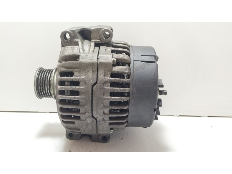 Recambio de alternador para mercedes-benz clase c (w202) c 220 cdi (202.133) referencia OEM IAM 0111547802  