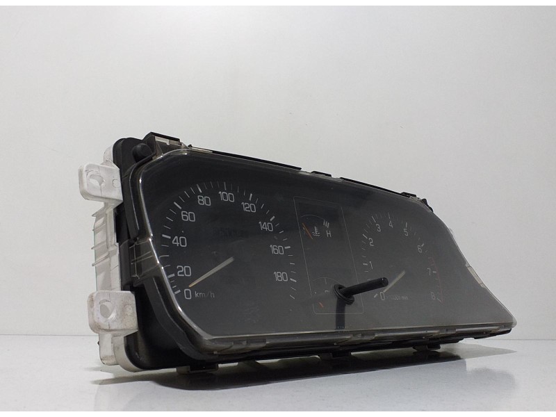Recambio de cuadro instrumentos para daihatsu feroza f-300 referencia OEM IAM HD 64853 
