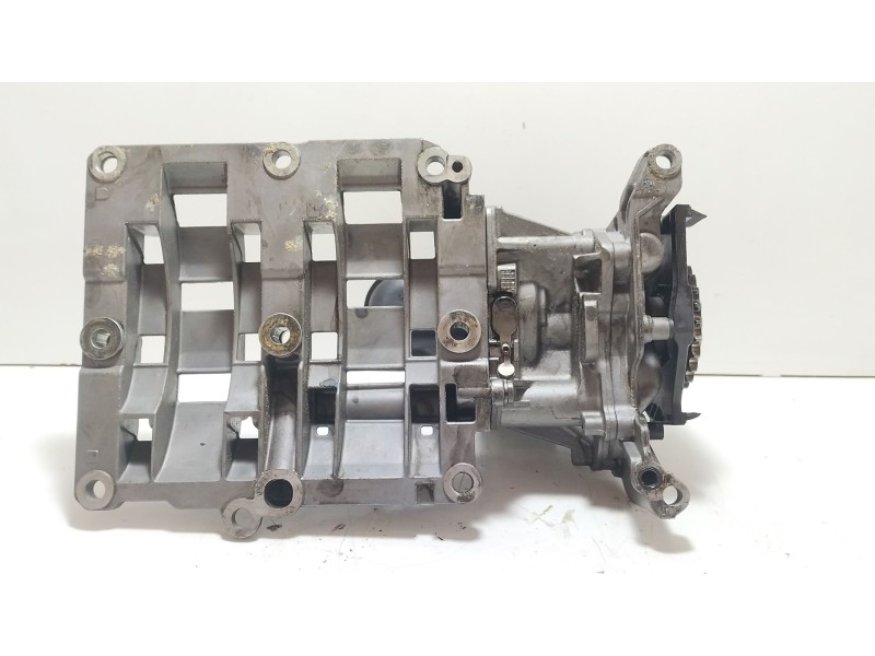 Recambio de bomba aceite para bmw serie 1 berlina (e81/e87) 118d referencia OEM IAM 7798014  