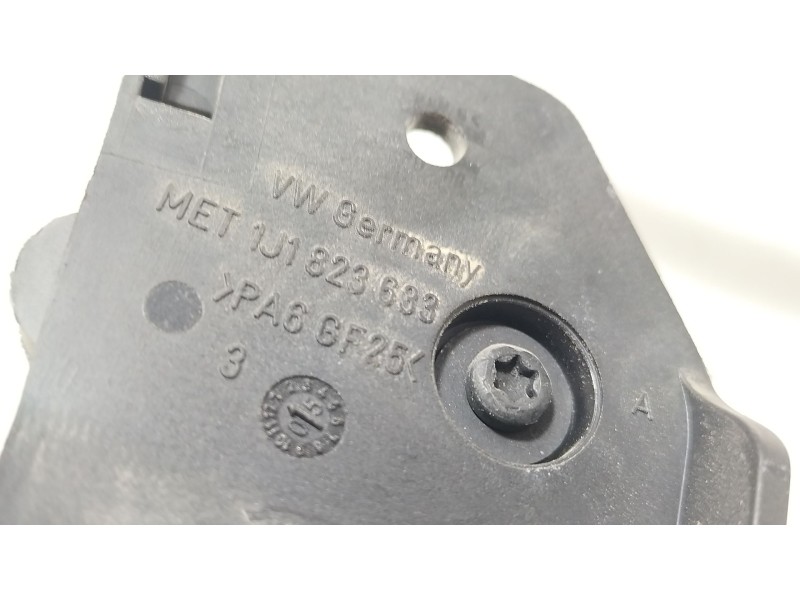 Recambio de cerradura capot para seat ibiza (6l1) 1.9 tdi referencia OEM IAM 6L0823509B  