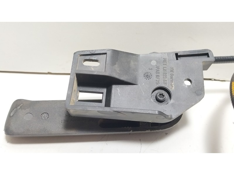 Recambio de cerradura capot para seat ibiza (6l1) 1.9 tdi referencia OEM IAM 6L0823509B  