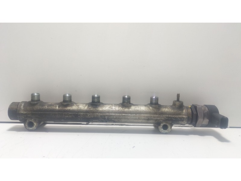 Recambio de rampa inyectora para hyundai tucson (jm) 2.0 crdi cat referencia OEM IAM 0445214085  