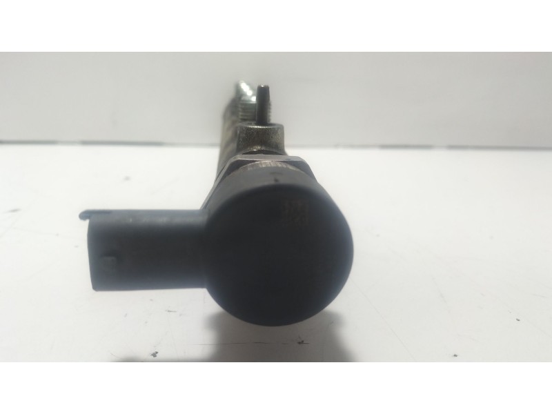 Recambio de rampa inyectora para hyundai tucson (jm) 2.0 crdi cat referencia OEM IAM 0445214085  