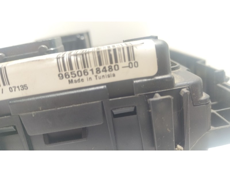 Recambio de caja reles / fusibles para citroën xsara picasso (n68) 1.6 hdi referencia OEM IAM 965061848000  