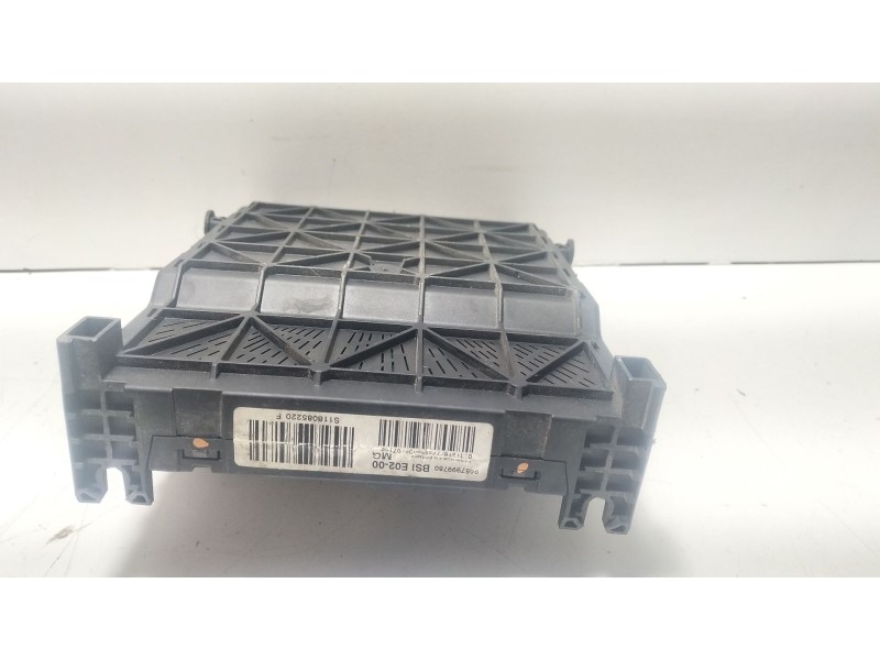 Recambio de caja reles / fusibles para citroën xsara picasso hdi 110 fap sx referencia OEM IAM 9657999780  