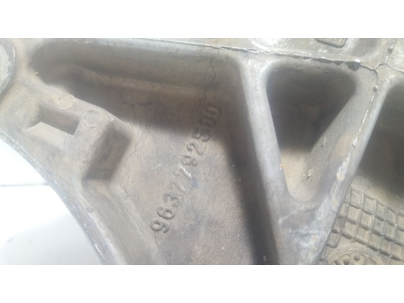 Recambio de soporte motor para citroën xsara picasso 2.0 hdi cat (rhy / dw10td) referencia OEM IAM 9637792580  