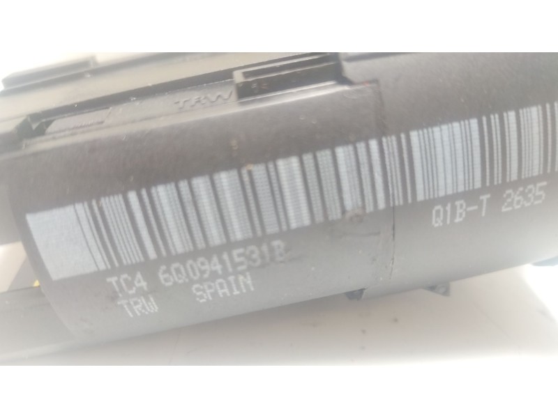 Recambio de mando luces para volkswagen polo iv (9n_, 9a_) 1.4 16v referencia OEM IAM 6Q0941531B  