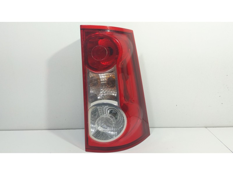 Recambio de piloto trasero derecho para dacia logan (ls_) 1.5 dci (ls0k) referencia OEM IAM 8200413995  