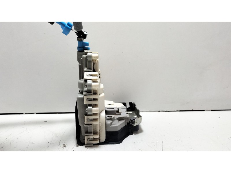 Recambio de cerradura puerta trasera derecha para audi a4 b8 (8k2) 2.0 tdi referencia OEM IAM 8K0839016C  