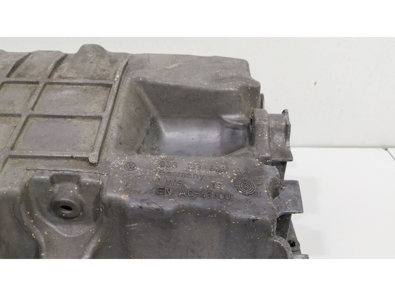 Recambio de carter para chrysler sebring (js) 2.0 crd referencia OEM IAM 03G103603AA  