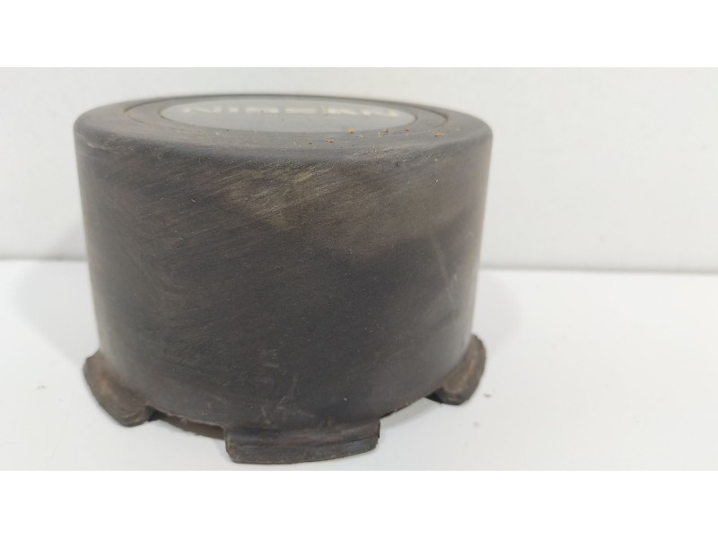 Recambio de tapacubos para nissan terrano ii (r20) 2.7 tdi 4wd referencia OEM IAM 403420X800  