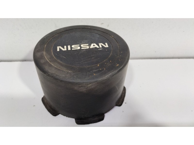 Recambio de tapacubos para nissan terrano ii (r20) 2.7 tdi 4wd referencia OEM IAM 403420X800  