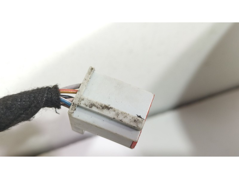 Recambio de espejo retrovisor izquierdo para ford fiesta vi (cb1, ccn) 1.4 tdci referencia OEM IAM E8024704  