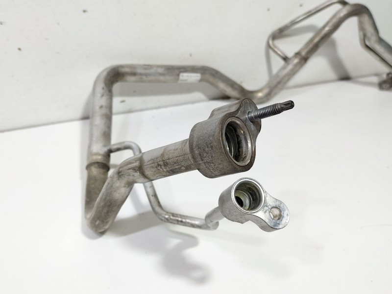 Recambio de tubos aire acondicionado para mercedes-benz clase a (w176) a 180 cdi / d (176.012) referencia OEM IAM A24683026  