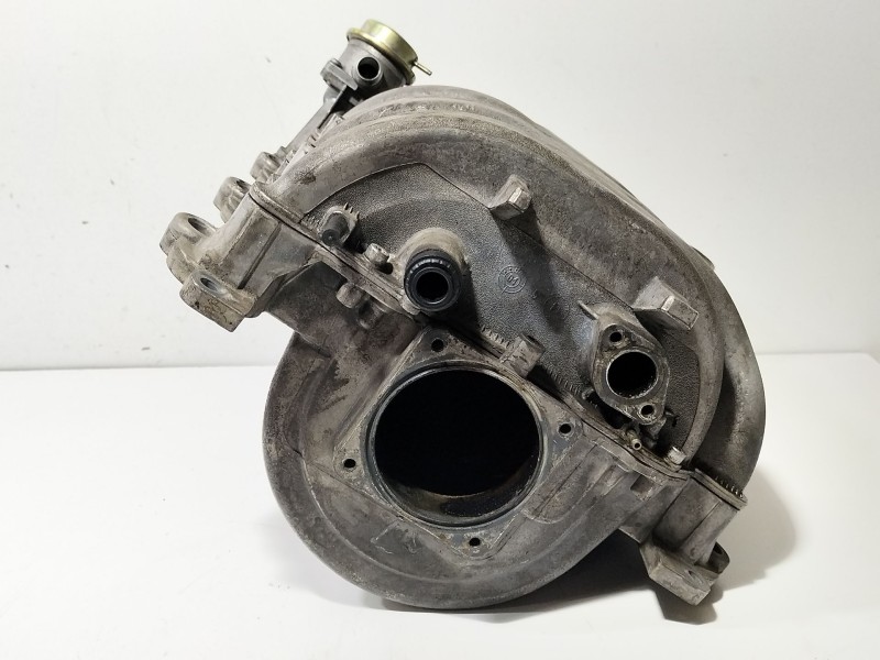 Recambio de colector admision para mercedes-benz clase c (w203) c 320 (203.064) referencia OEM IAM A1121401201  