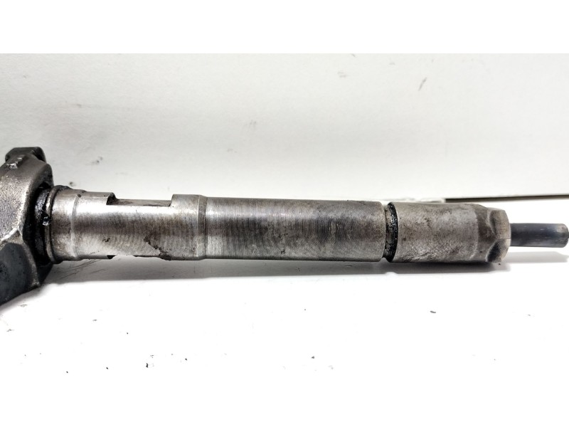 Recambio de inyector para ford focus c-max (cap) ambiente (d) referencia OEM IAM 0445110188  