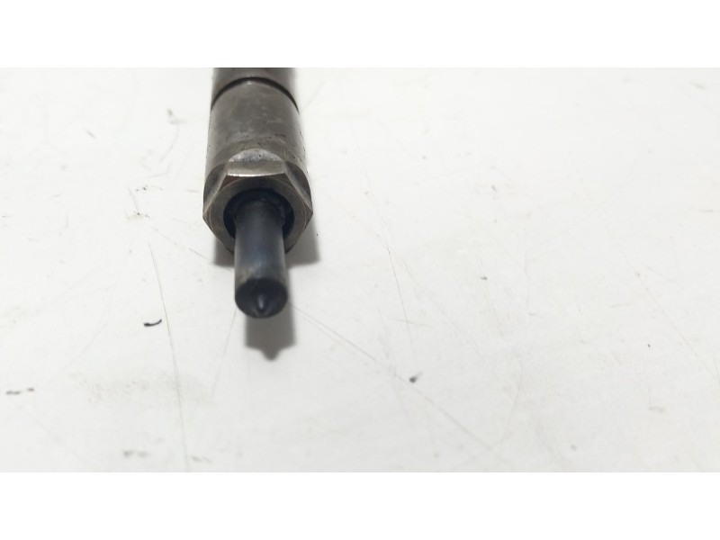 Recambio de inyector para ford focus c-max (cap) ambiente (d) referencia OEM IAM 0445110188  