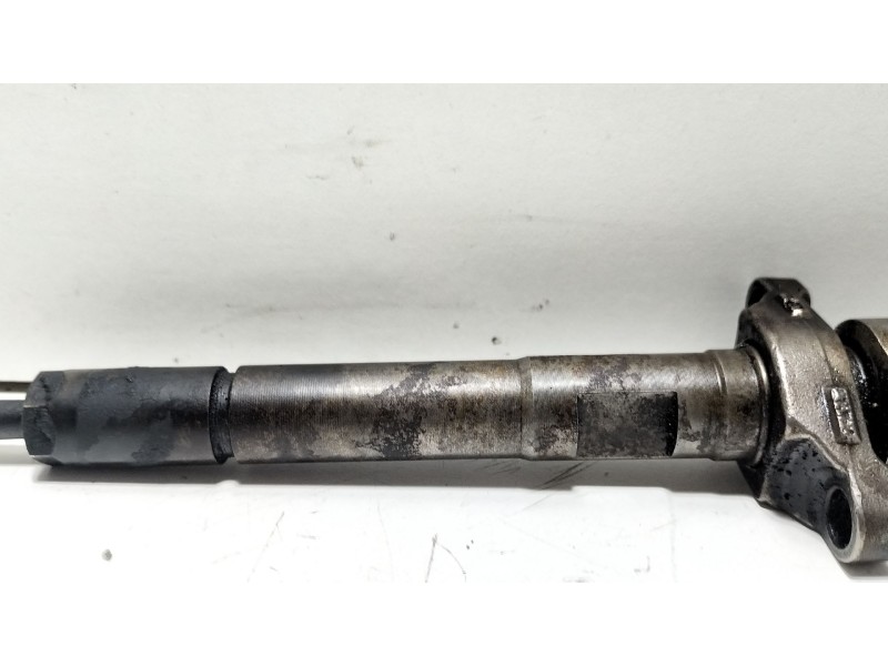 Recambio de inyector para ford focus c-max (cap) ambiente (d) referencia OEM IAM 0445110188  