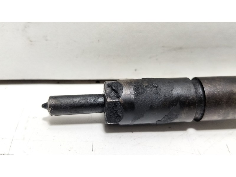 Recambio de inyector para ford focus c-max (cap) ambiente (d) referencia OEM IAM 0445110188  