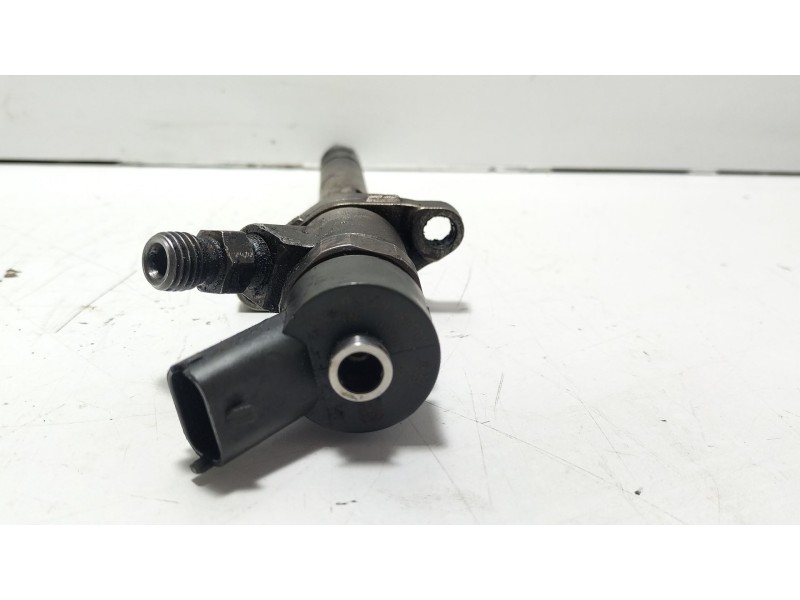 Recambio de inyector para ford focus c-max (cap) ambiente (d) referencia OEM IAM 0445110188  