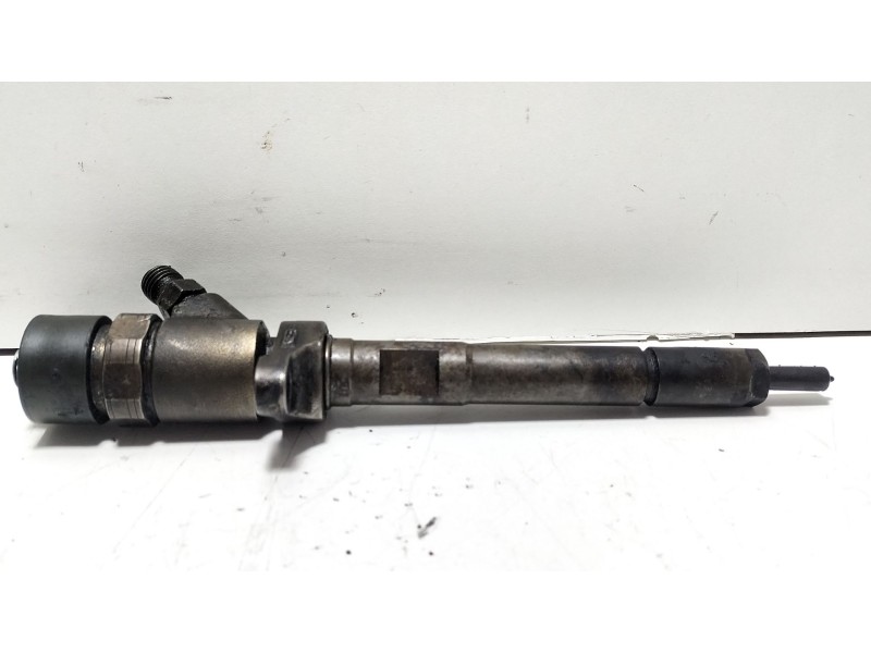 Recambio de inyector para ford focus c-max (cap) ambiente (d) referencia OEM IAM 0445110188  