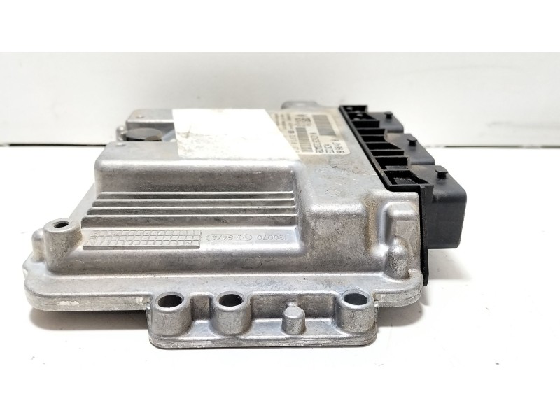 Recambio de centralita motor uce para peugeot 308 i (4a_, 4c_) 1.6 hdi referencia OEM IAM 9653958980  