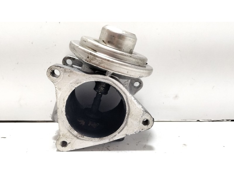 Recambio de valvula egr para volkswagen golf v (1k1) 2.0 tdi 16v referencia OEM IAM 038129637D  
