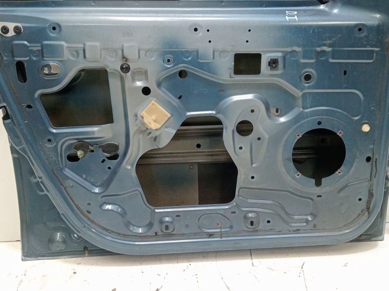 Recambio de puerta delantera izquierda para dacia logan referencia OEM IAM 801016598R  