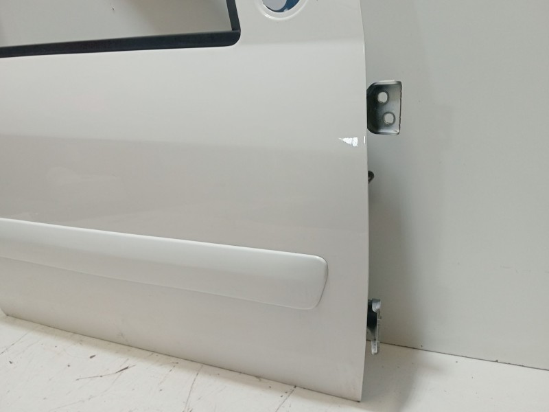 Recambio de puerta delantera derecha para dacia logan (ls_) 1.5 dci (ls04) referencia OEM IAM 801001895R  