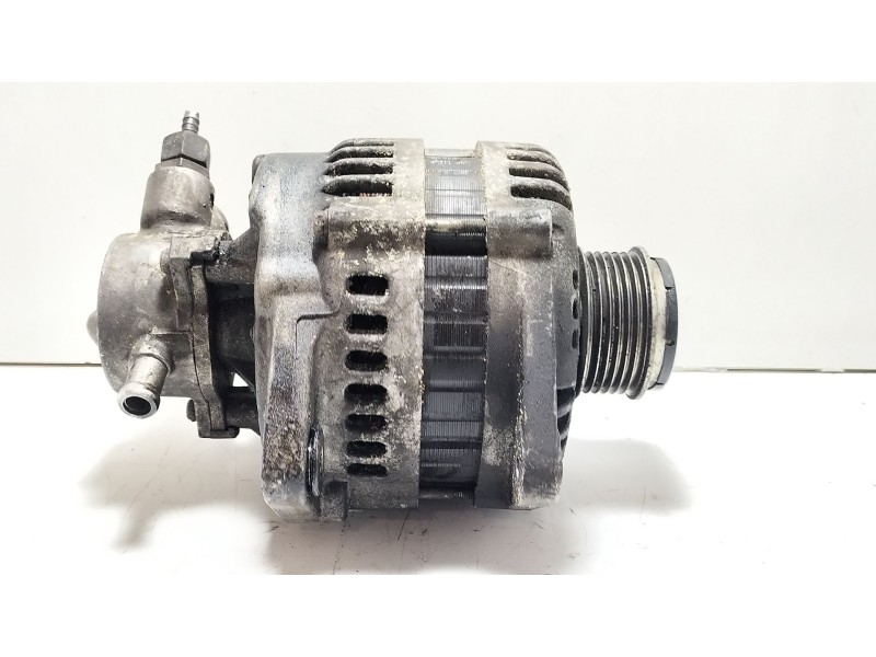 Recambio de alternador para opel astra h (a04) 1.7 cdti (l48) referencia OEM IAM 95524437  