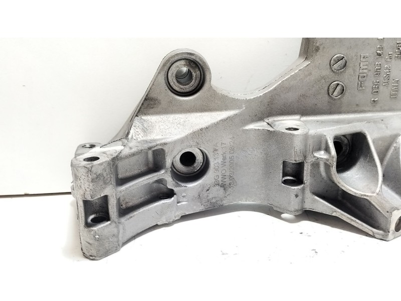 Recambio de soporte alternador para volkswagen golf v berlina (1k1) highline referencia OEM IAM 03G903143A  