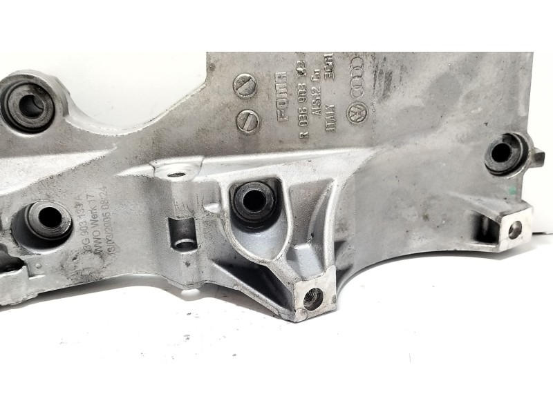 Recambio de soporte alternador para volkswagen golf v berlina (1k1) highline referencia OEM IAM 03G903143A  