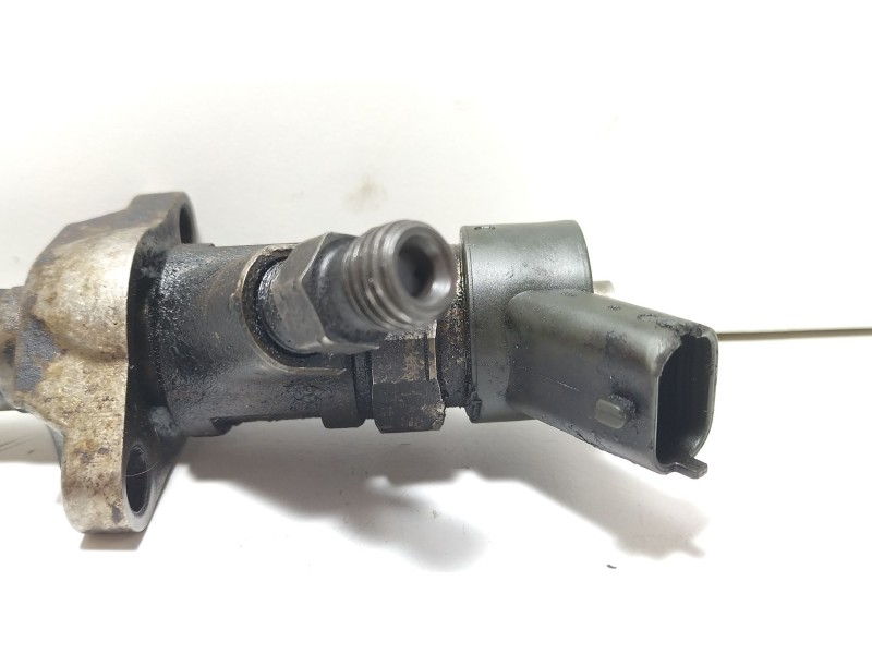 Recambio de inyector para citroën berlingo first combi 1,6 hdi 75 sx referencia OEM IAM 0445110239  