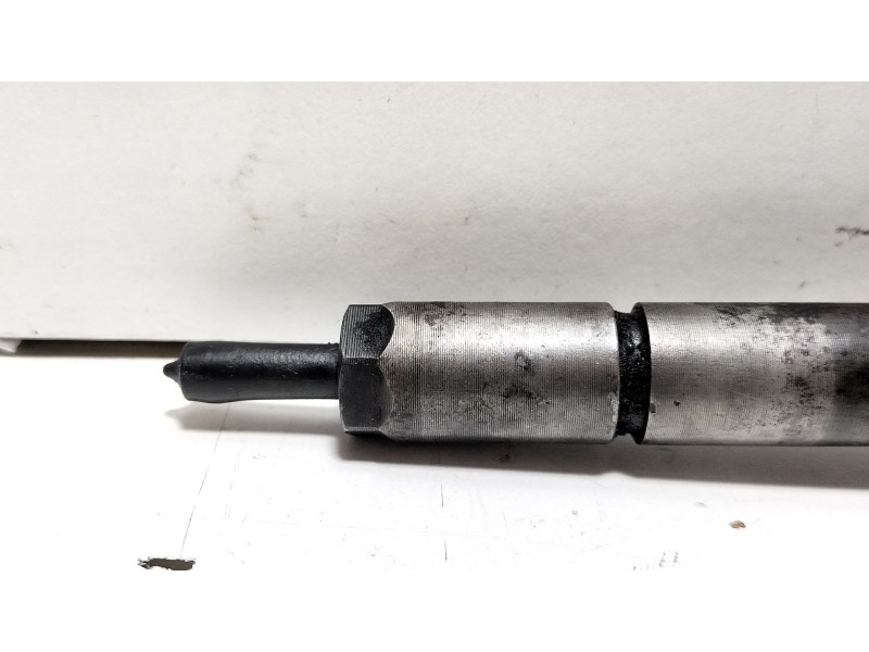 Recambio de inyector para citroën berlingo first combi 1,6 hdi 75 sx referencia OEM IAM 0445110239  