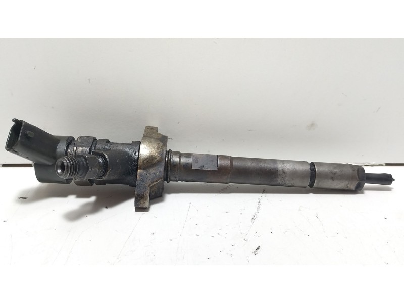Recambio de inyector para citroën berlingo first combi 1,6 hdi 75 sx referencia OEM IAM 0445110239  
