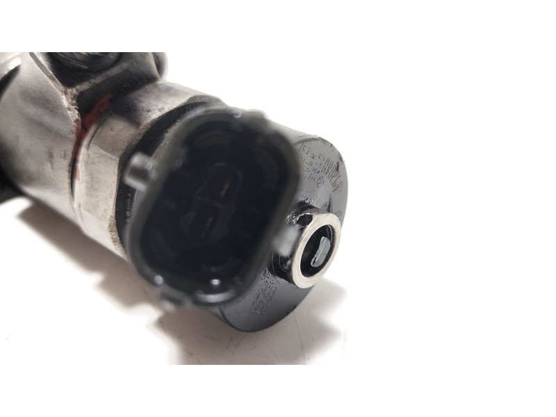 Recambio de inyector para ford focus c-max (cap) ambiente (d) referencia OEM IAM 0445110188  