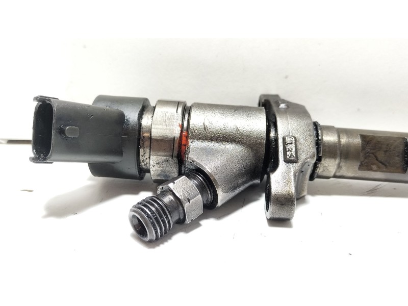 Recambio de inyector para ford focus c-max (cap) ambiente (d) referencia OEM IAM 0445110188  