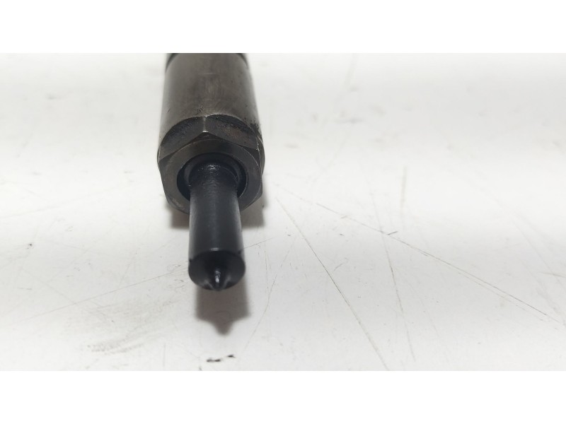 Recambio de inyector para ford focus c-max (cap) ambiente (d) referencia OEM IAM 0445110188  