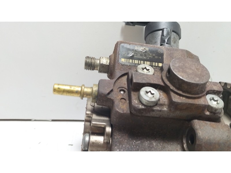 Recambio de bomba inyeccion para volvo v50 (545) 1.6 d referencia OEM IAM 0445010102  