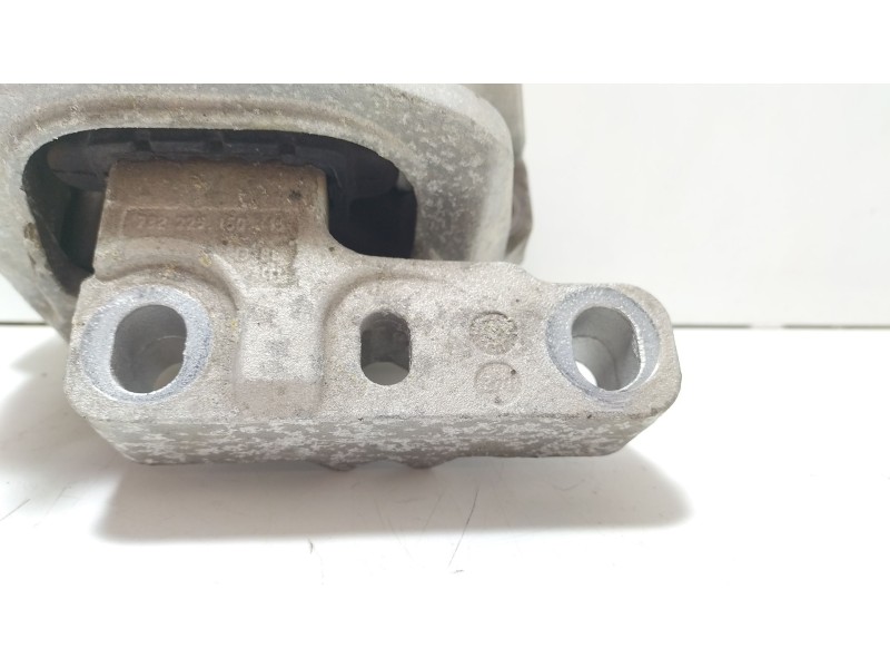 Recambio de soporte motor para seat ibiza v (kj1, kjg) 1.0 mpi referencia OEM IAM 2Q0199262BJ  