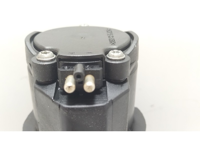 Recambio de valvula aire adicional para mercedes-benz clase s (w220) berlina 500 (220.075) referencia OEM IAM A0001403785  