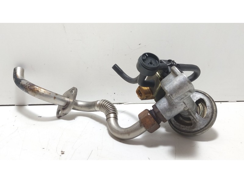 Recambio de valvula egr para mercedes-benz clase e (w210) berlina 240 (210.061) referencia OEM IAM A1121400060  