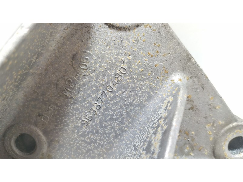 Recambio de soporte motor para citroën berlingo 2.0 hdi 600 furg. referencia OEM IAM 9638770480  